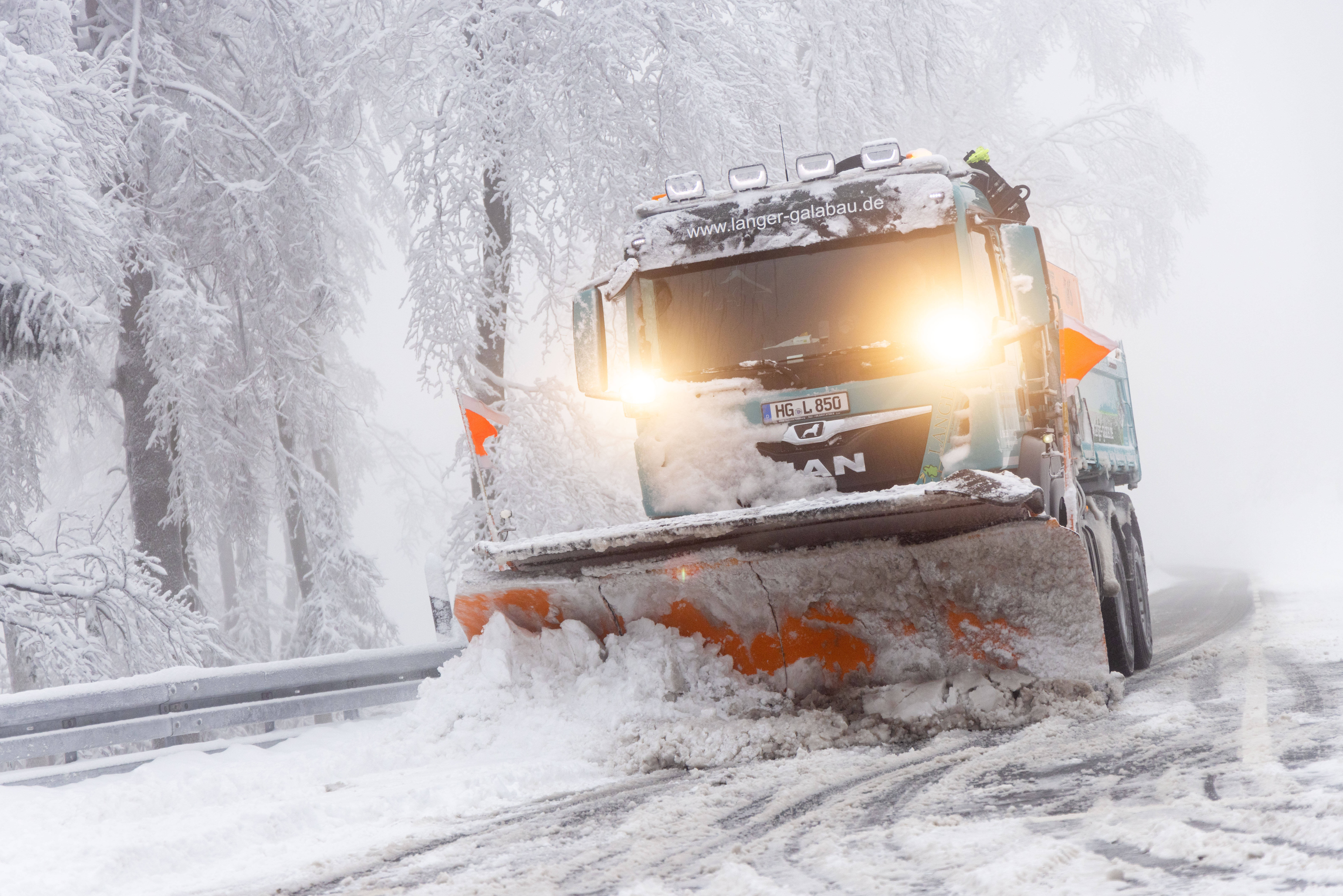 Schnee und Eis-Warnung für Deutschland! Der Winter kehrt nach zurück! - In diesen Regionen ist Vorsicht geboten