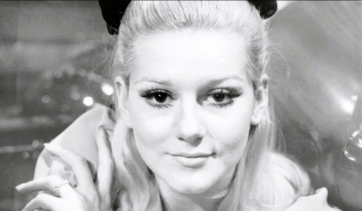 Briefbomben-Anschlag auf deutsche Schlagersängerin! Ihre Vorahnung rettete ihr das Leben