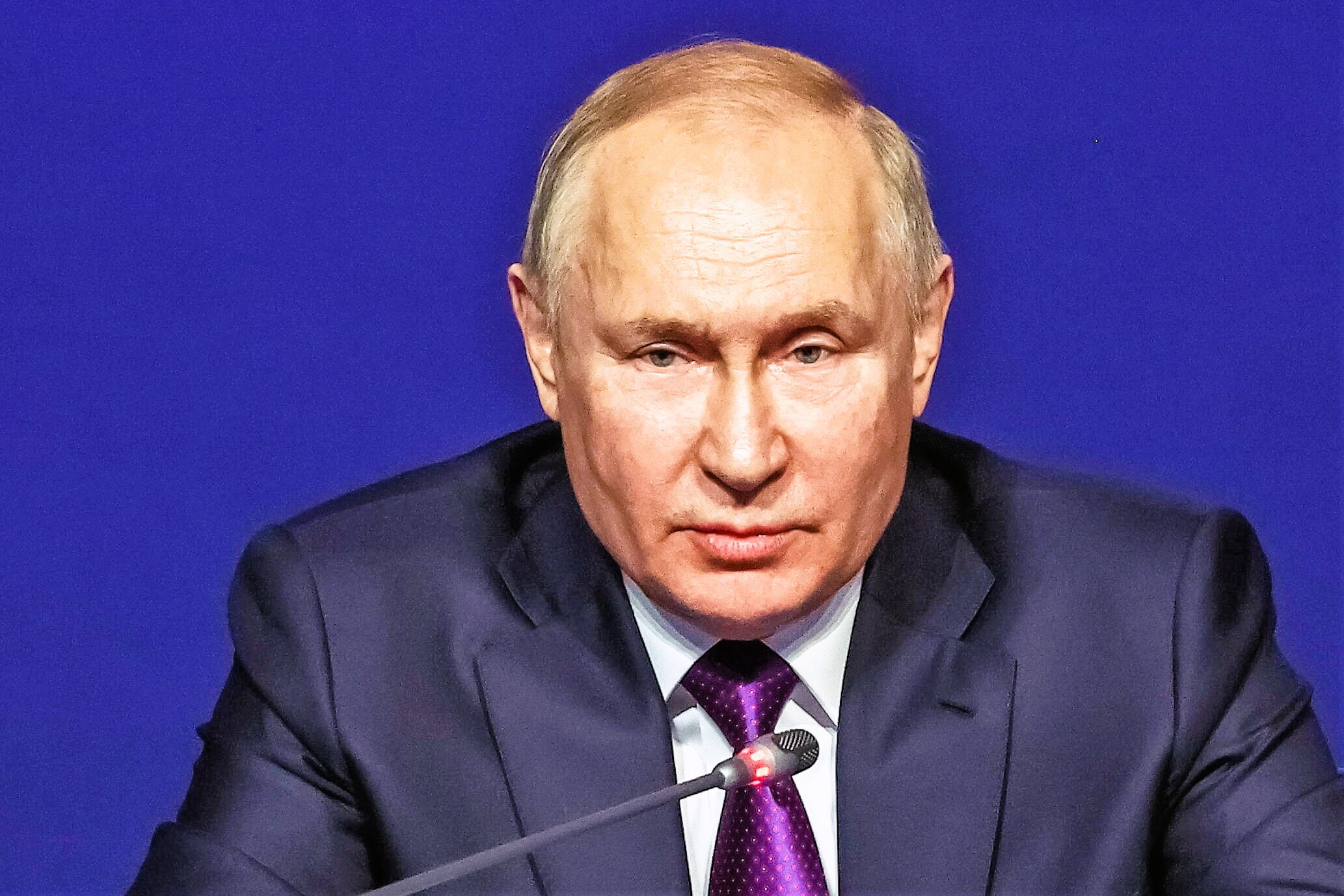 NATO-ALARM! Russland droht mit Angriffen auf NATO-Flugplätze wegen Lieferung von F-16 Kampfjets an die Ukraine