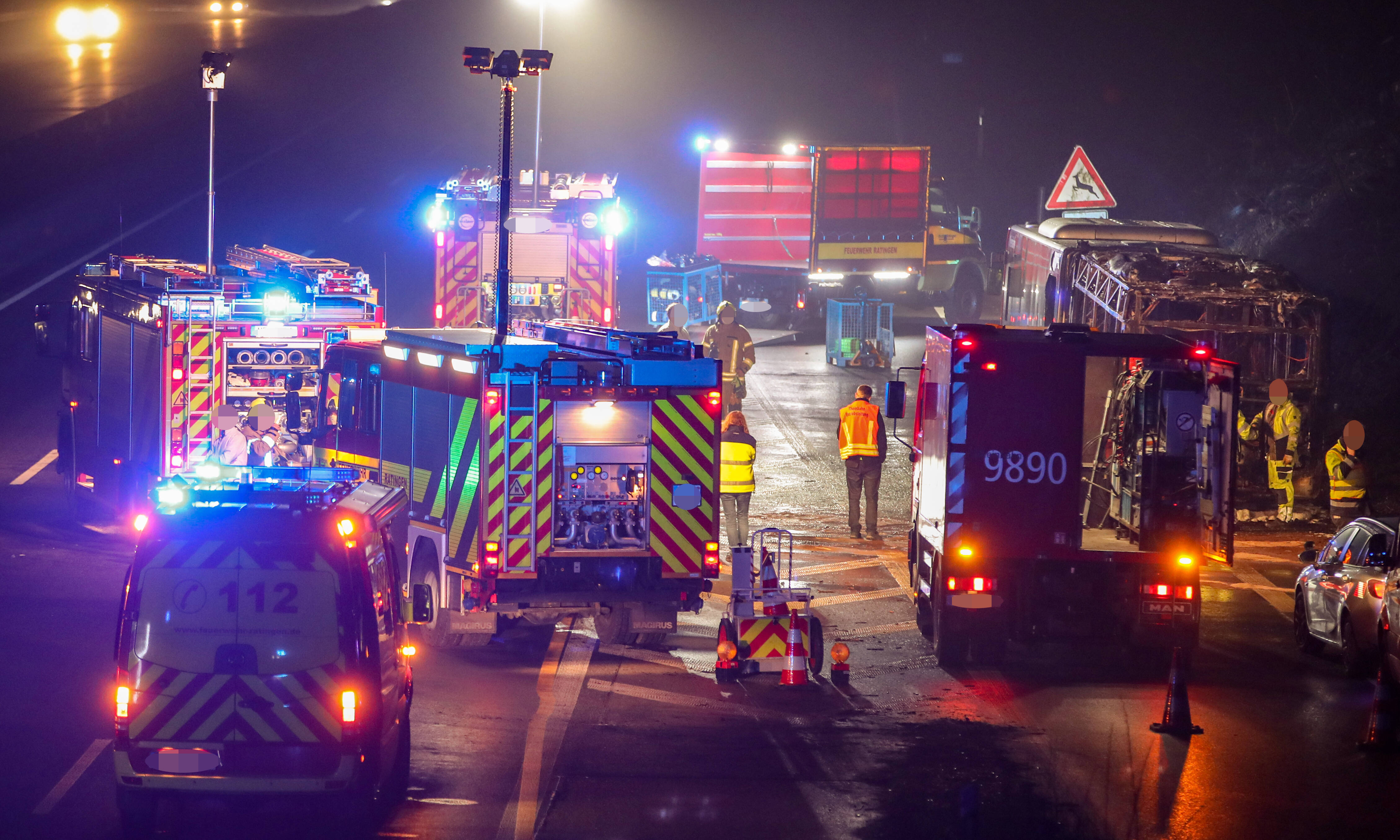 Tragödie! 4-jähriger Junge stürzt aus Fenster! Die Retter können nichts mehr für ihn tun!