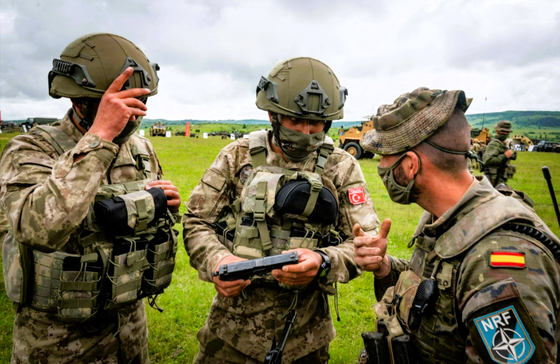 Eilmeldung! NATO-Soldaten bereits in der Ukraine! Polnischer Politiker mit brisanten Aussagen