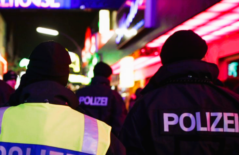 Erschütternd! Berliner-Mutter wirft Kleinkind in Katzenbox aus dem Fenster!
