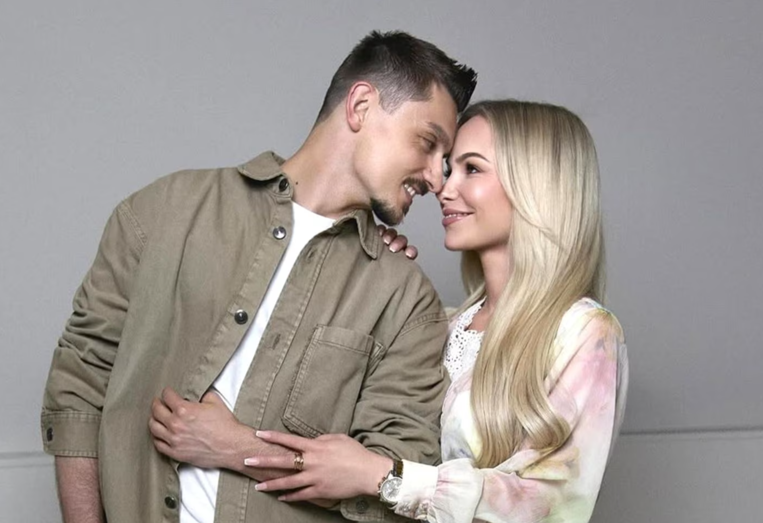 Zsolt Sándor Cseke verlobt sich am Strand: "Let's Dance"-Star macht märchenhaften Antrag